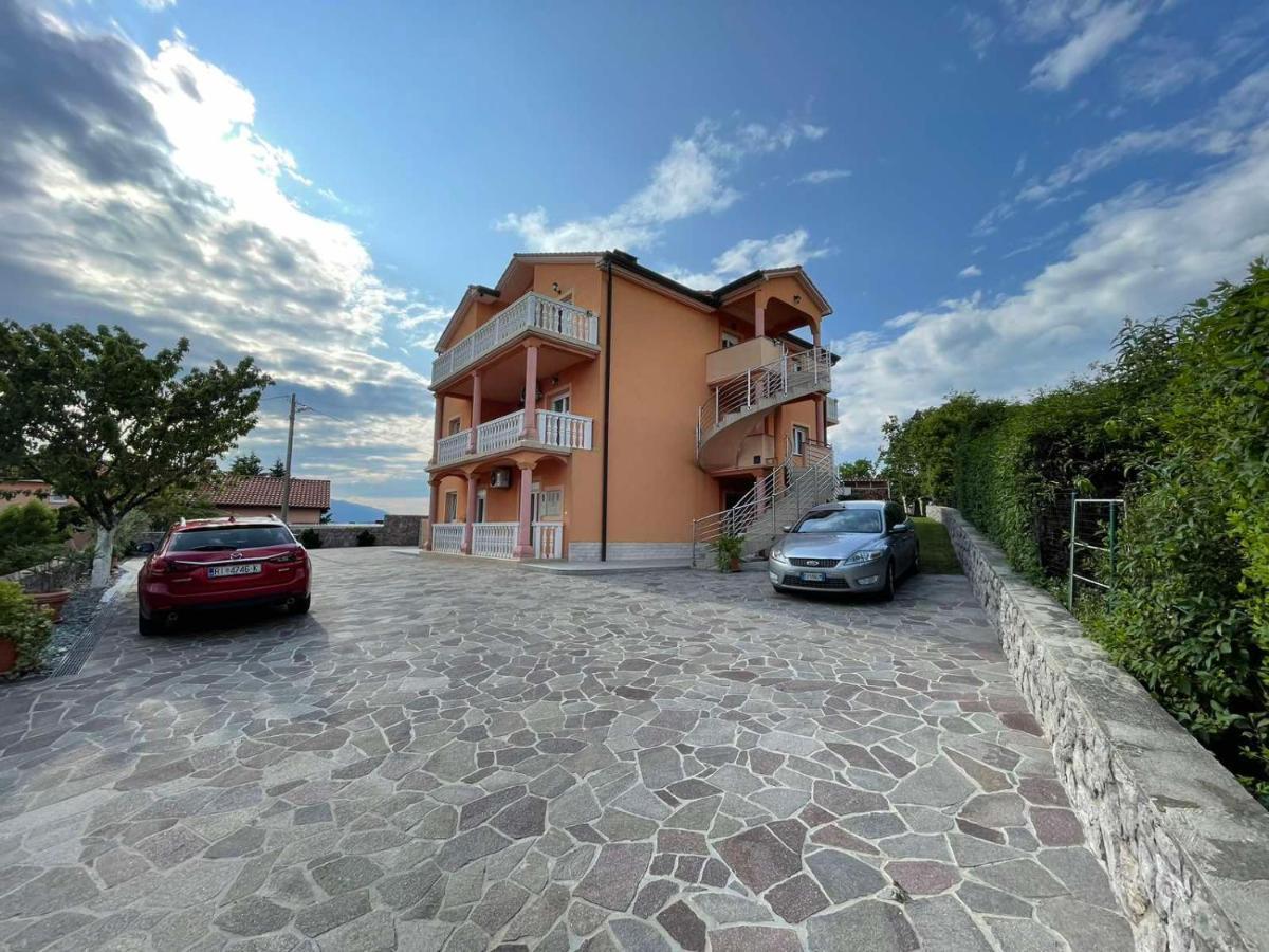 Apartmán Hill 3 Viskovo Exteriér fotografie